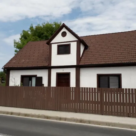 Сasa de vacaciones Private House Near Terme Catez *